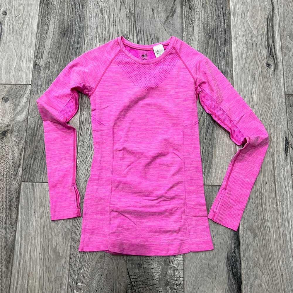 H&M Long Sleeve Activewear Top